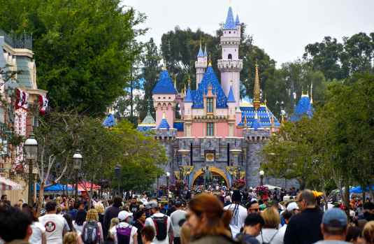 Disneyland, coronavirus, pandemic