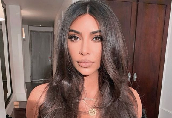 Kim Kardashian West SKIMS donating covid-19 families