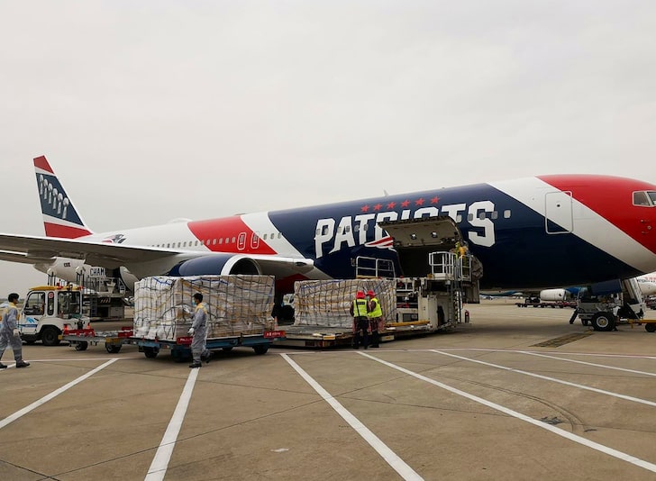 Robert Kraft Sent Patriots Jet To Pick Up 1.2M N95 Masks From China