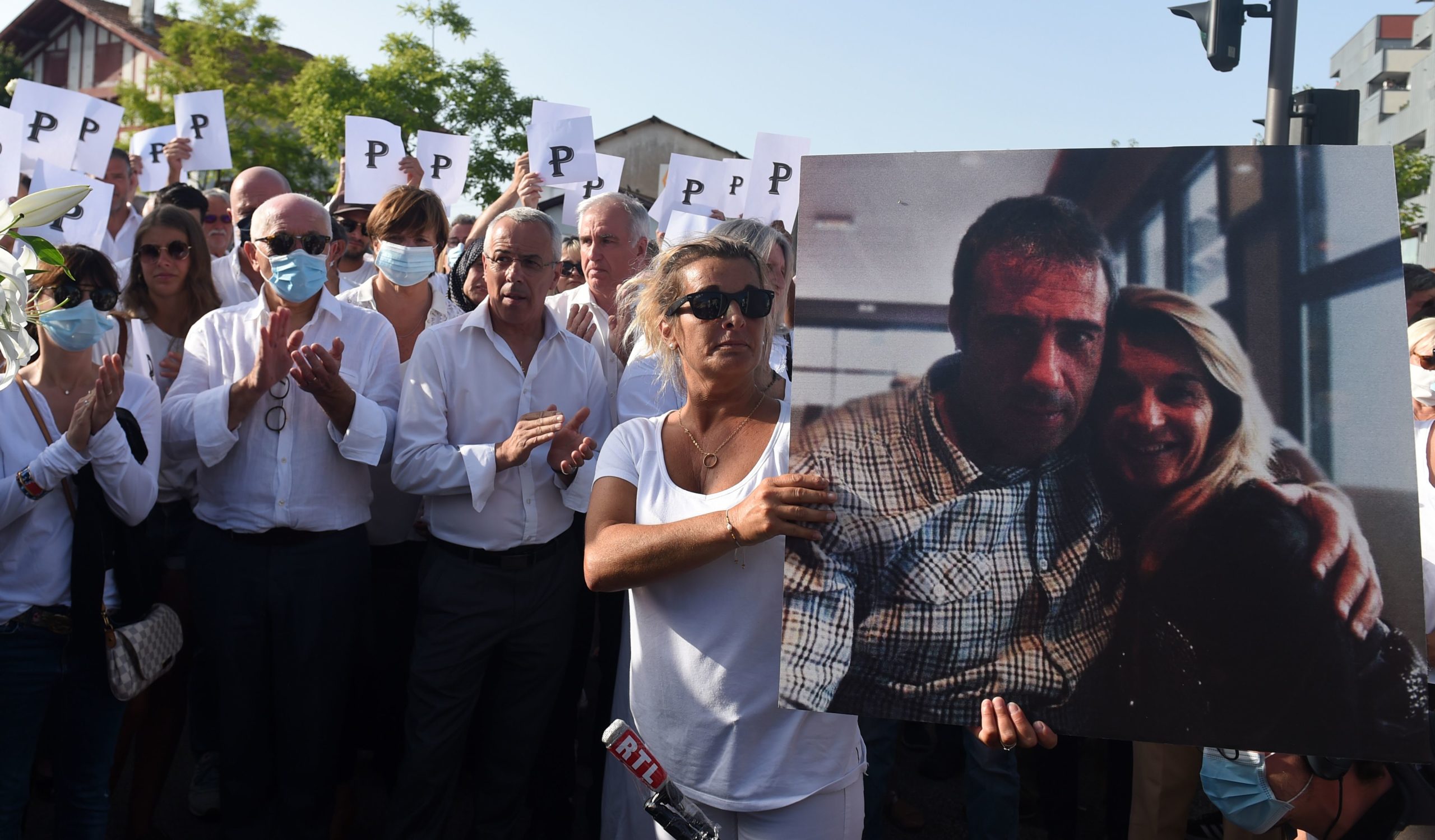 Arrests Made After French Bus Driver Is Beaten To Death For Asking Passengers To Wear Face Masks