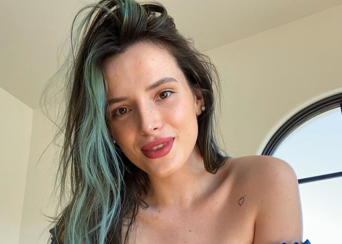 Bella Thorne's Nude Photos