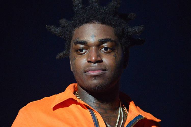 Kodak Black Seemingly Losing His Sanity While In Prison, Pleads For Prayers