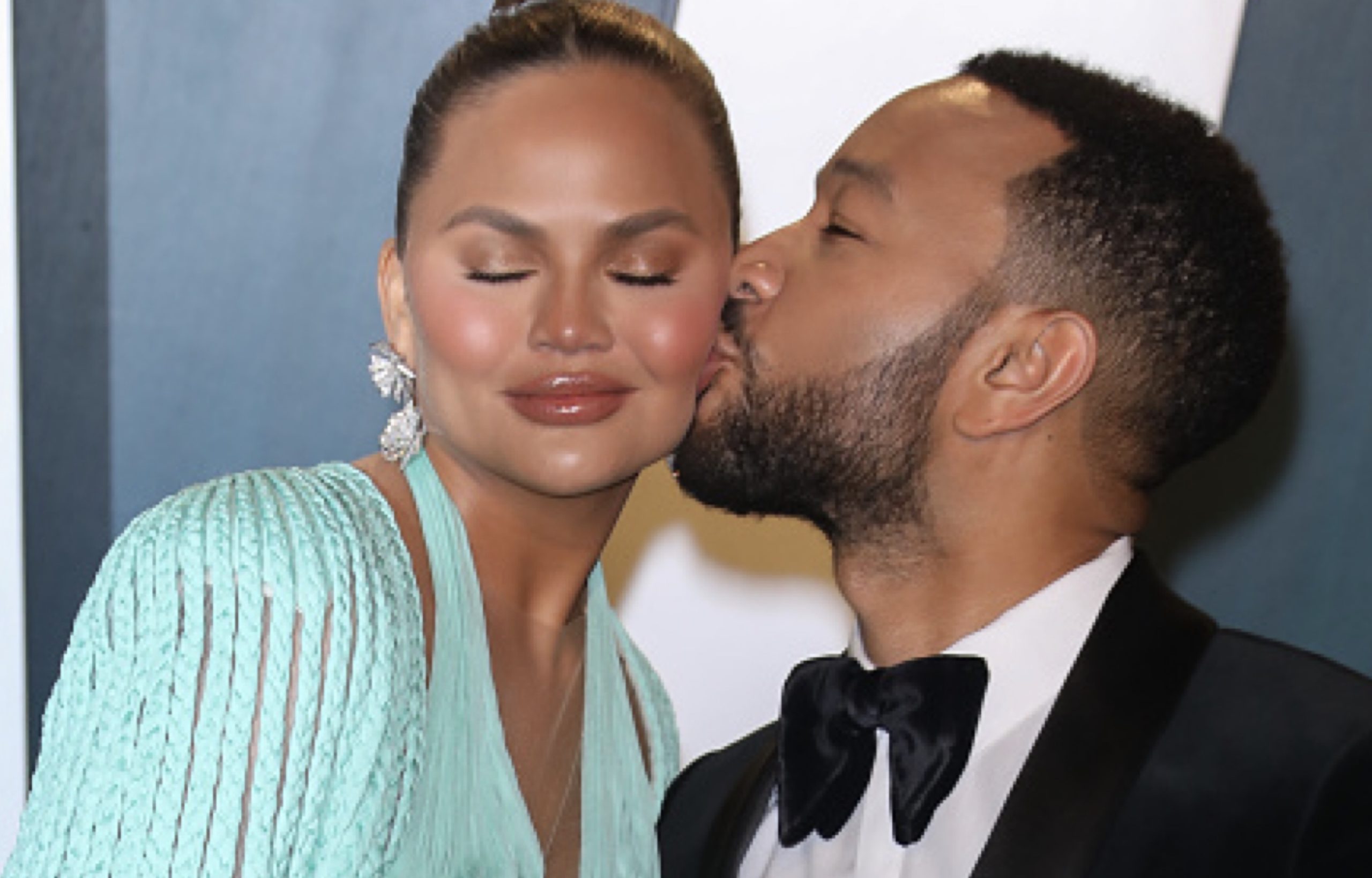 John Legend Says Wife Chrissy Teigen Is Doing ‘great Amid Bullying Scandal Hollywood Unlocked