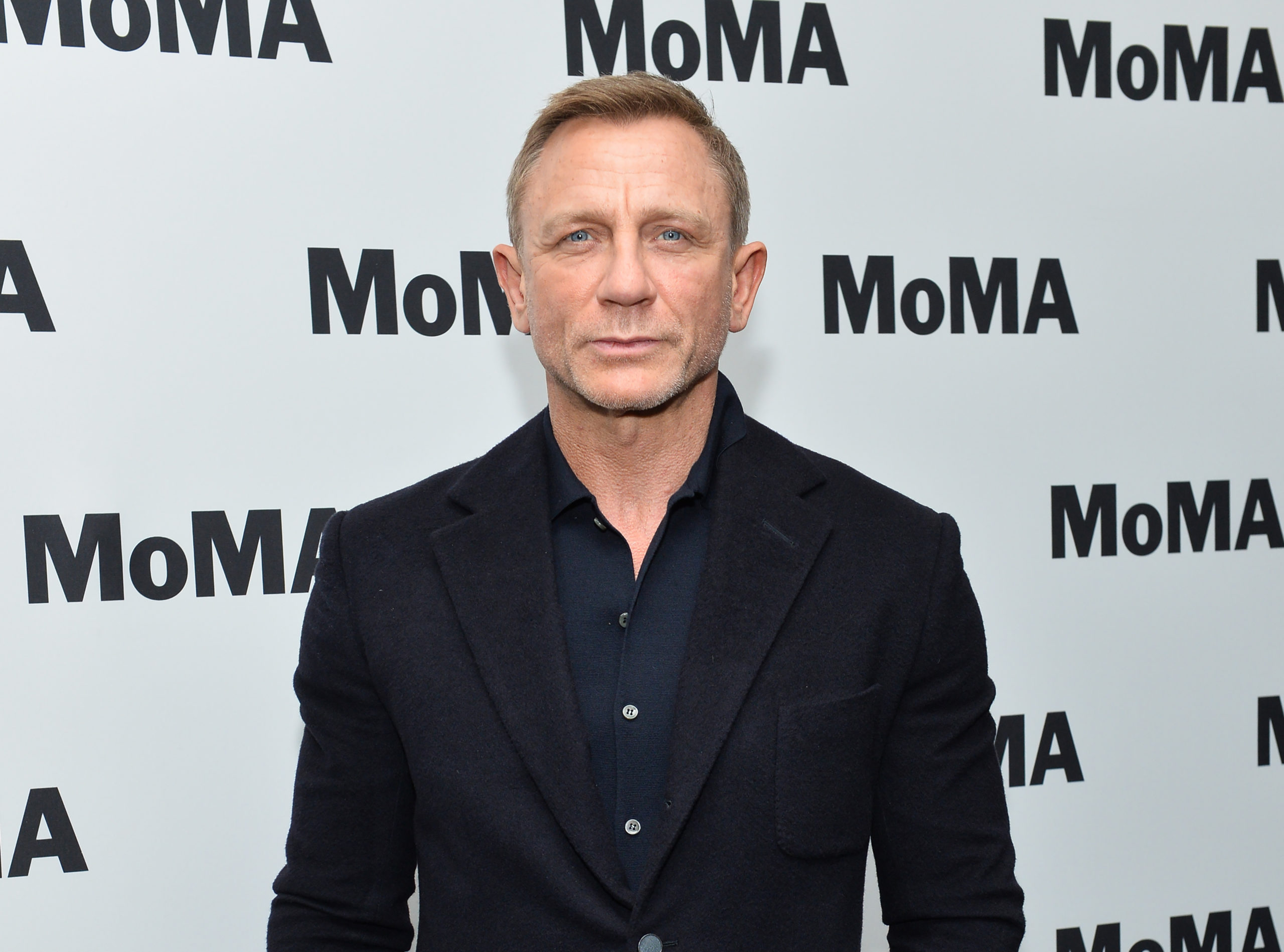 Daniel Craig Says James Bond Should Not Be A Woman • Hollywood Unlocked