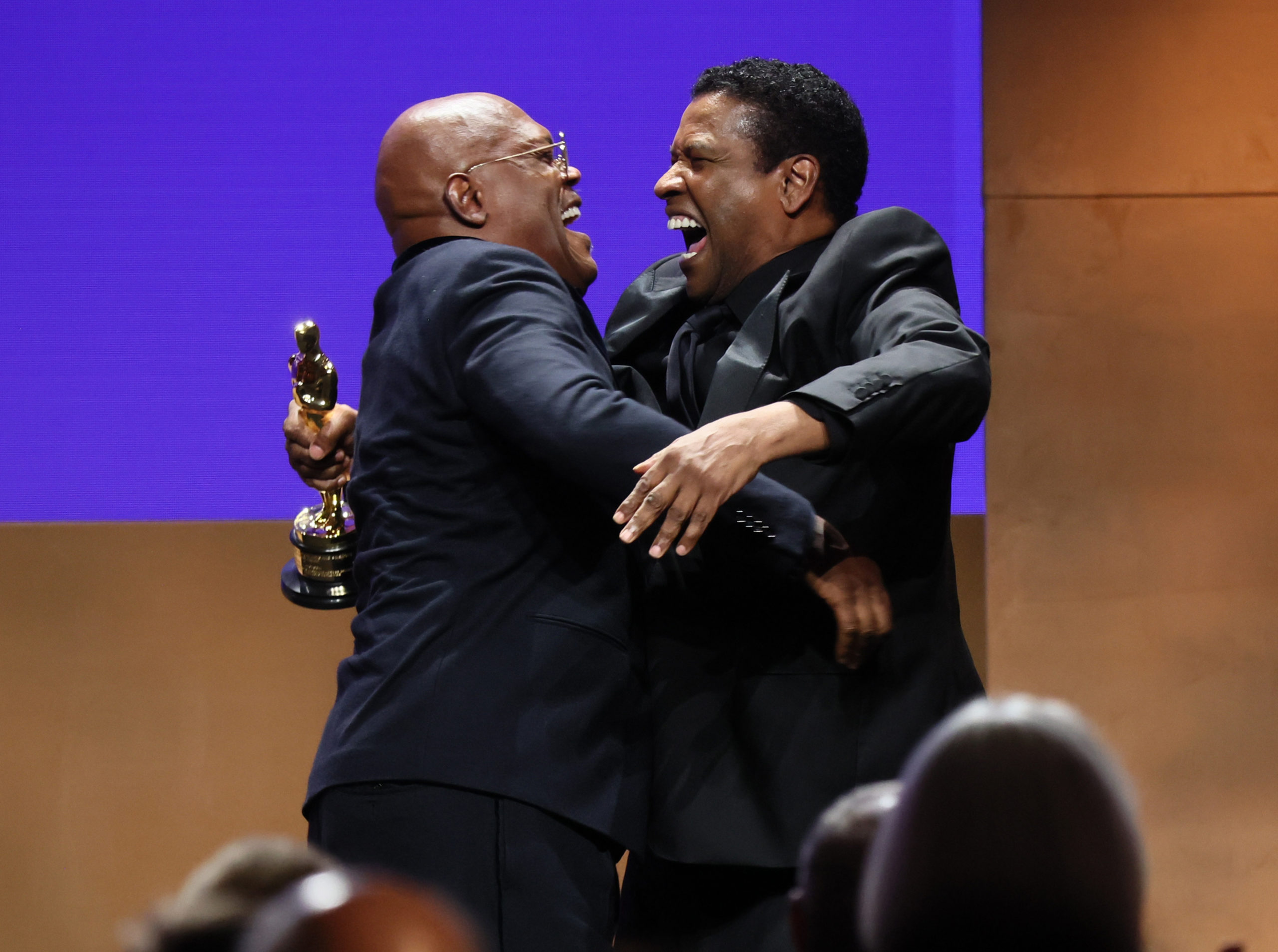 Samuel L. Jackson Receives Honorary Oscar From Denzel Washington At The