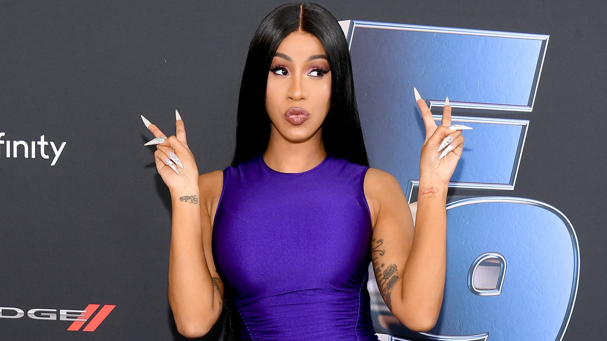 Cardi B Goes Live & Deletes Twitter After Fans Slam Her For Not Attending Grammys 2022