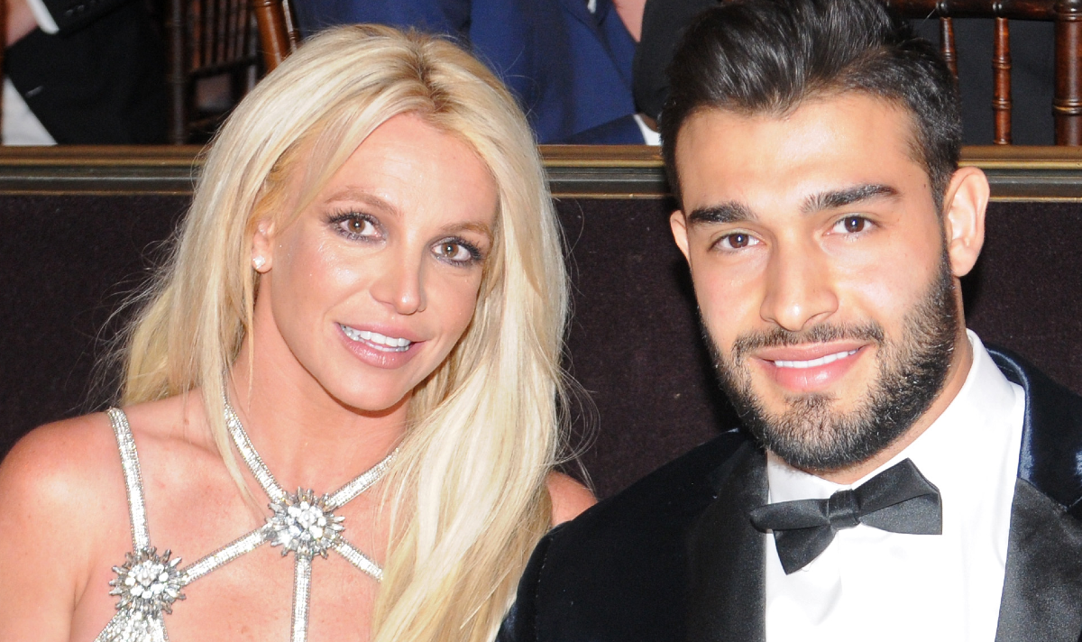 Britney Spears announces miscarriage