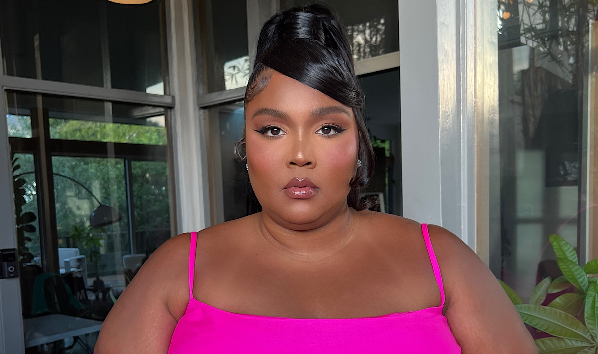 Lizzo Slams Men Who Use Her Name To Insult Women: 'I'm Beautiful, Rich & Get Immaculate D**k'