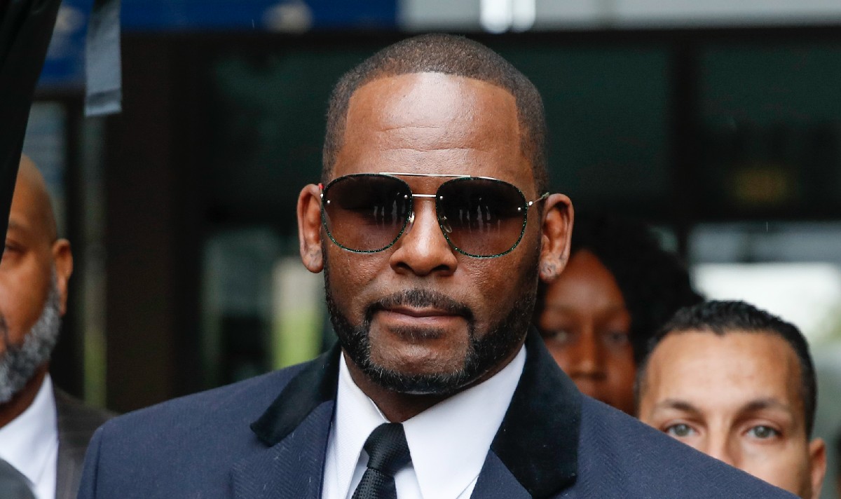 R Kelly Sentenced To Years In Prison For Sex Trafficking Hollywood Unlocked