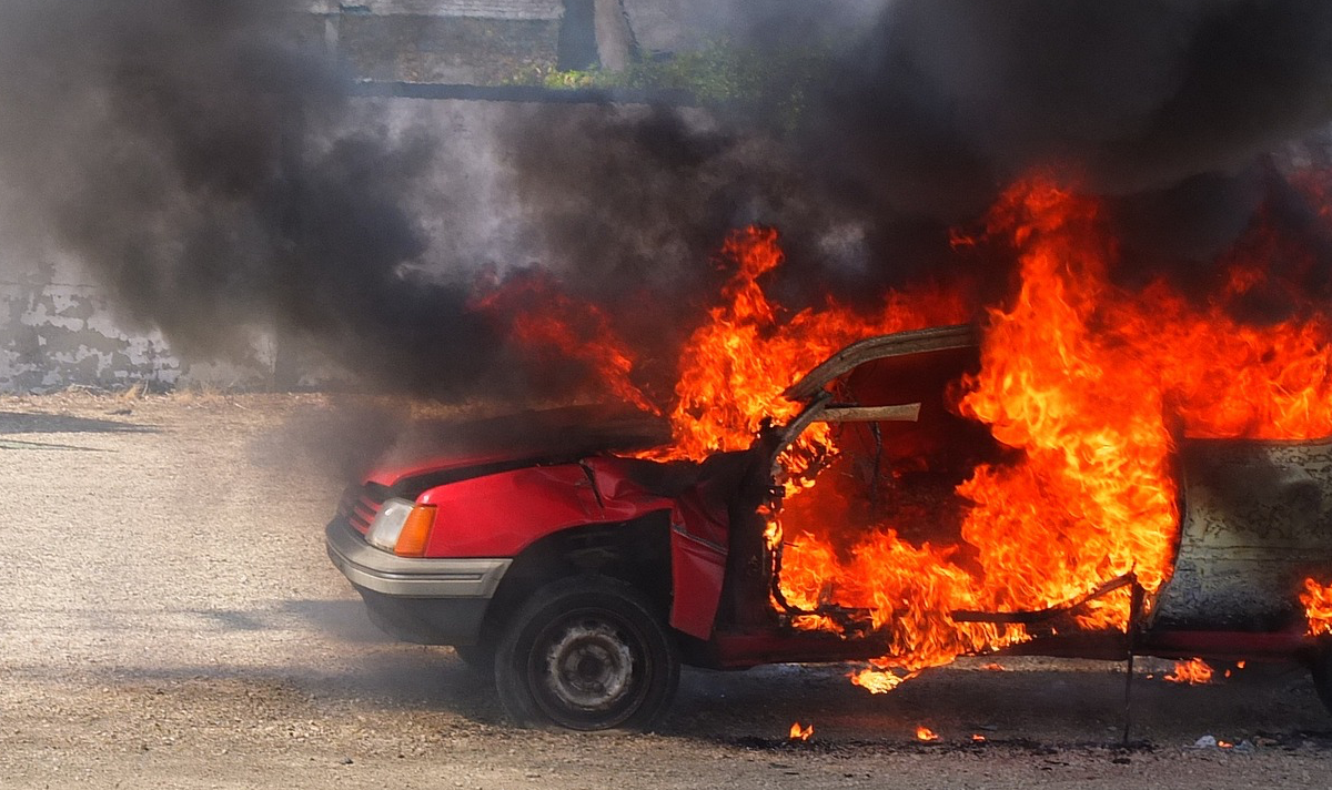 Ohio boy saves brother in burning car