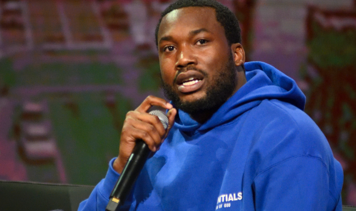 Meek Mill pays for the bail of 20 incarcerated women