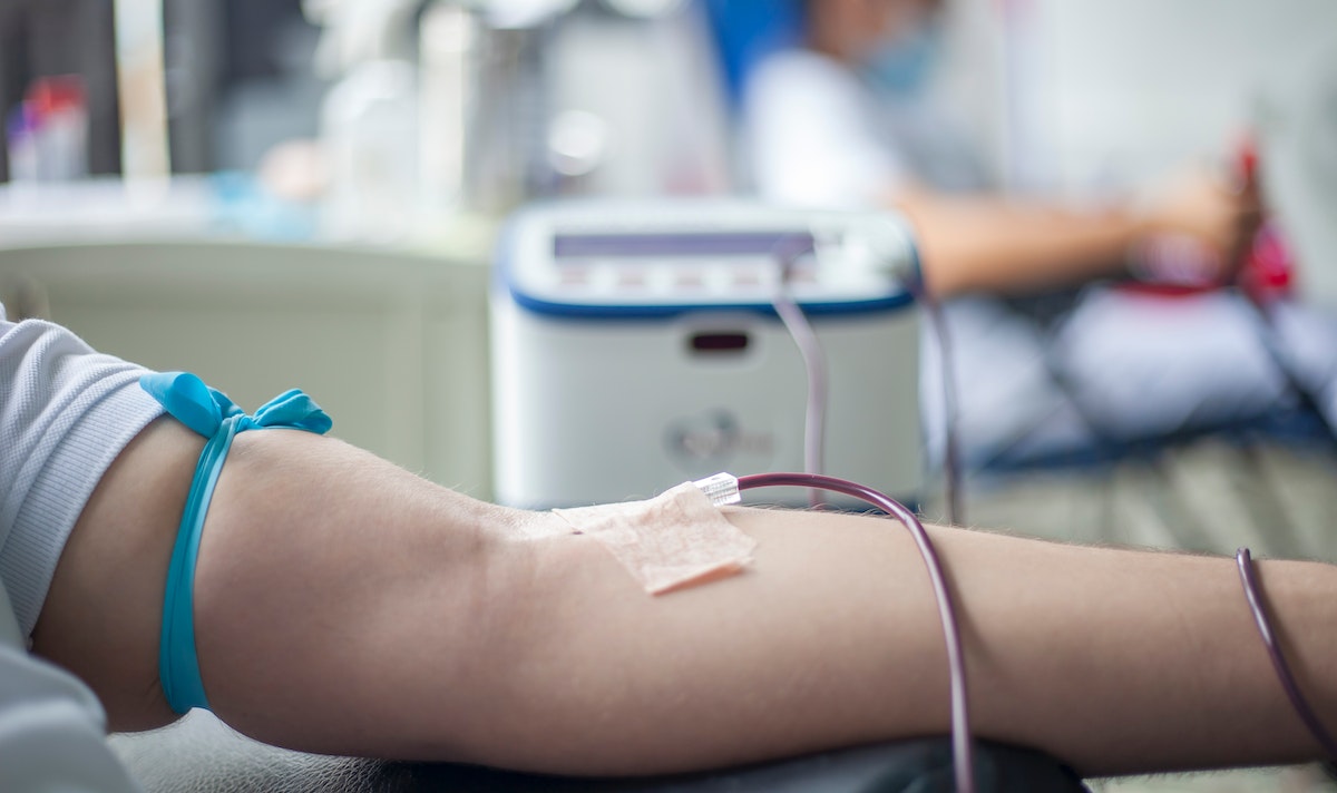 FDA to lift blood donation ban for gay men