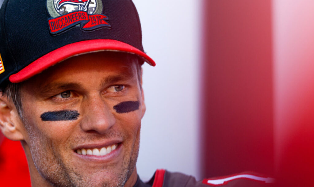 BREAKING: Tom Brady Announces He's 'Retiring For Good' • Hollywood Unlocked