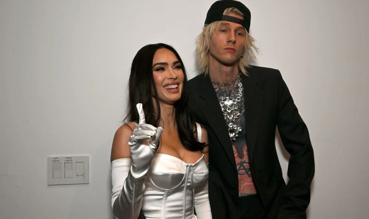 Megan Fox and Machine Gun Kelly seeking professional help