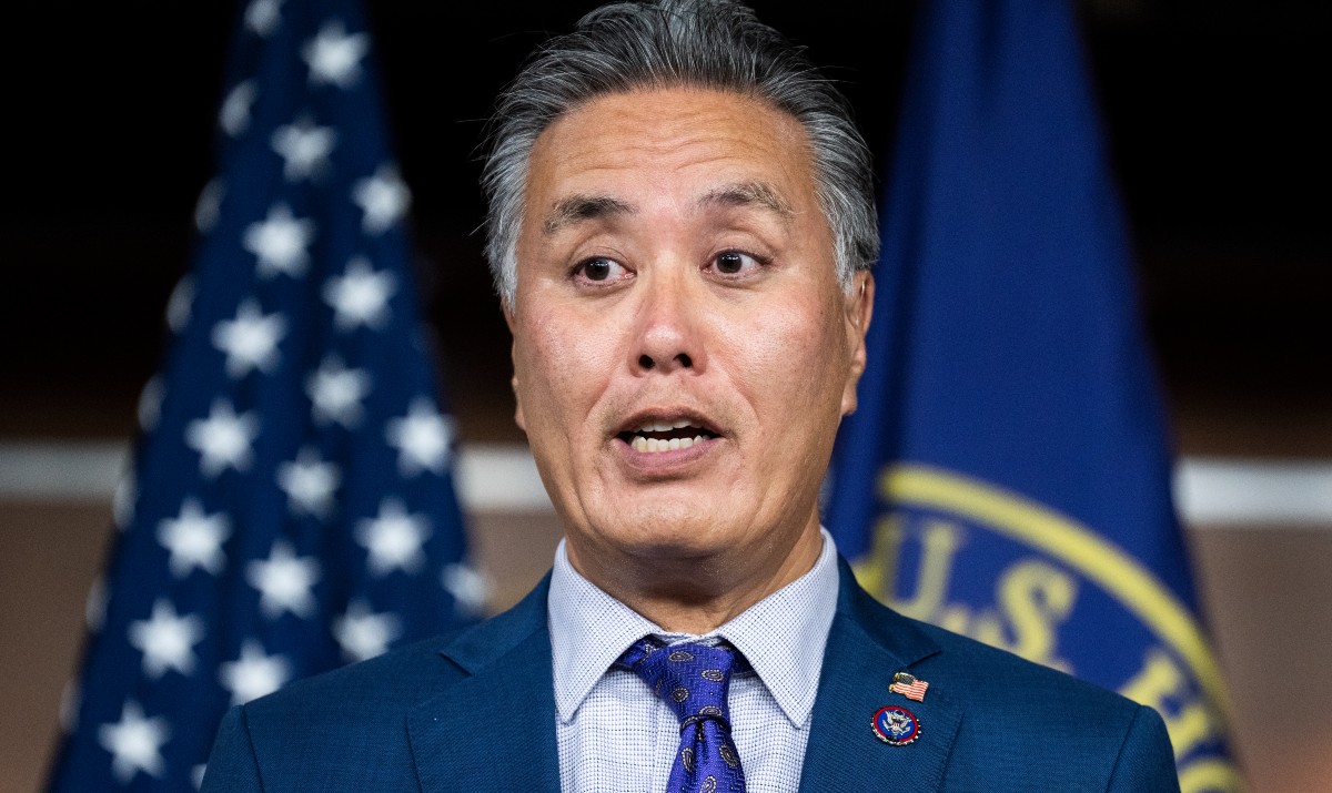 California Representative Mark Takano Reintroduces 4 Day Work Week Bill 