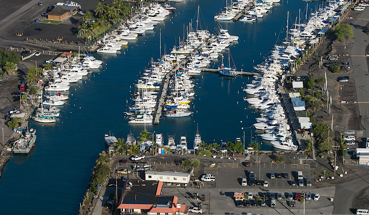 Hawaii Tourists Rescued After Driving Their Car Into A Harbor While Following GPS Directions