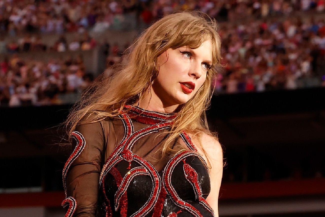 A Mess! Taylor Swift Has Already Been Fined 32 Times For Rubbish