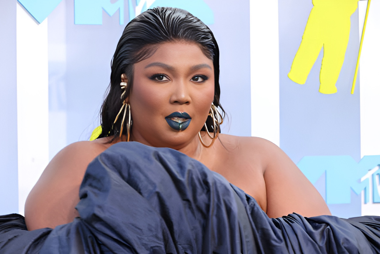 Lizzo Has Reportedly Been Dropped from the 2024 Super Bowl