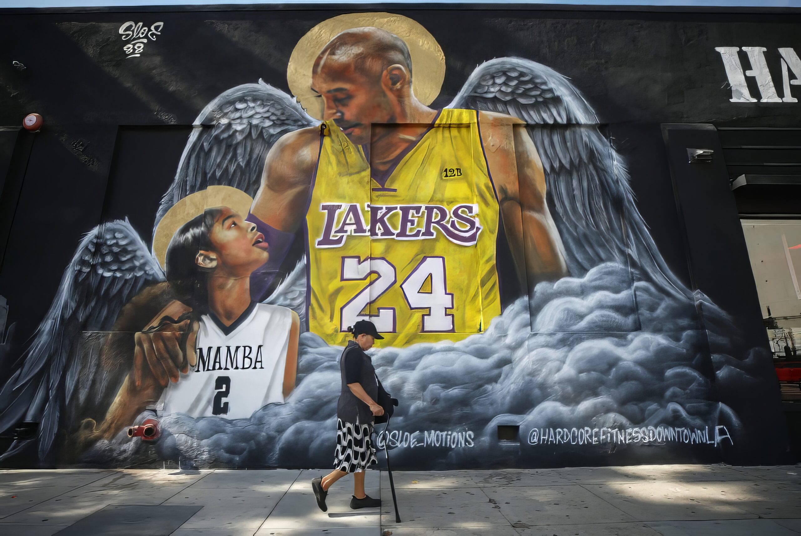 kobe bryant mural remove landlord