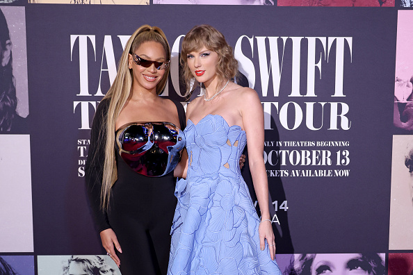 Taylor Swift Gives Beyonce Her Flowers As The Superstar Attends Her ...