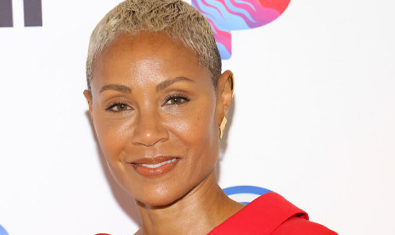 jada-pinkett-smith-says-she-had-sexual-experiences-with-women-during