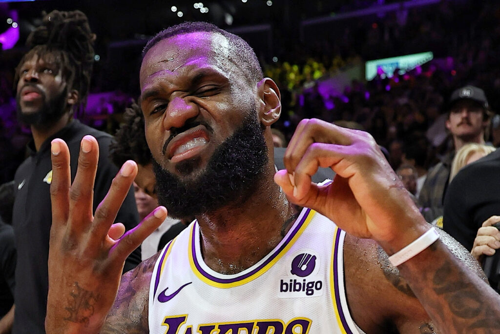 LeBron James Becomes The First NBA Player In History To Score 40,000 Career Points