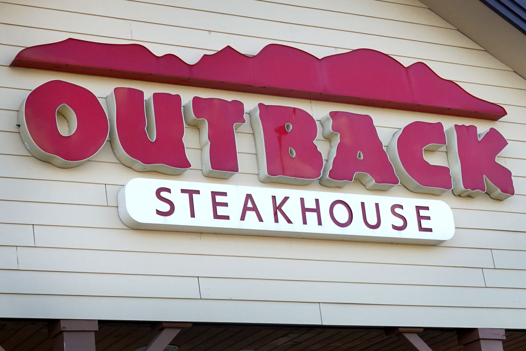 outback steakhouse logo