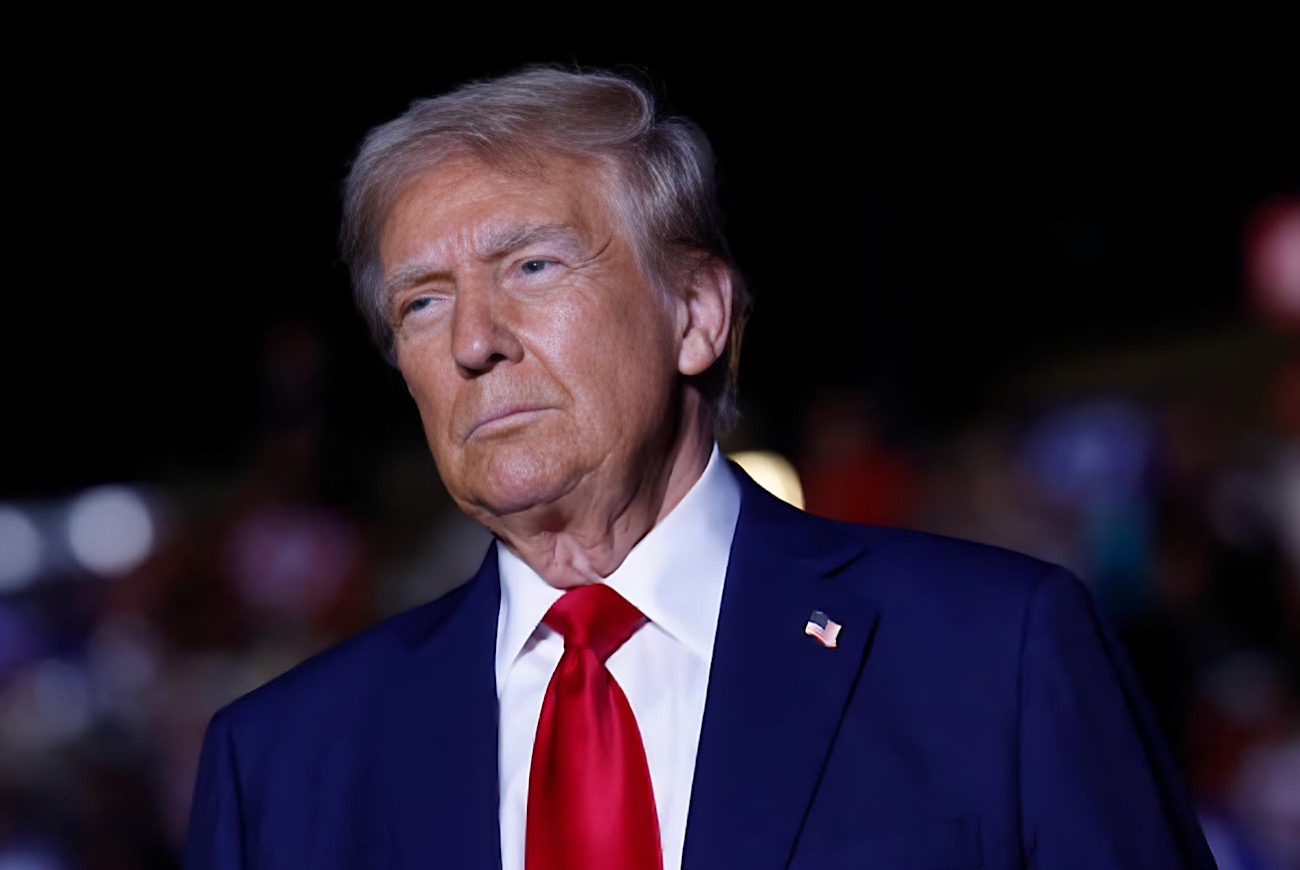 Feds Arrest Arizona Man For Allegedly Threatening To 'Kidnap, Torture, Shoot, And Bury' Donald Trump In 'Numerous Lengthy' Facebook Videos