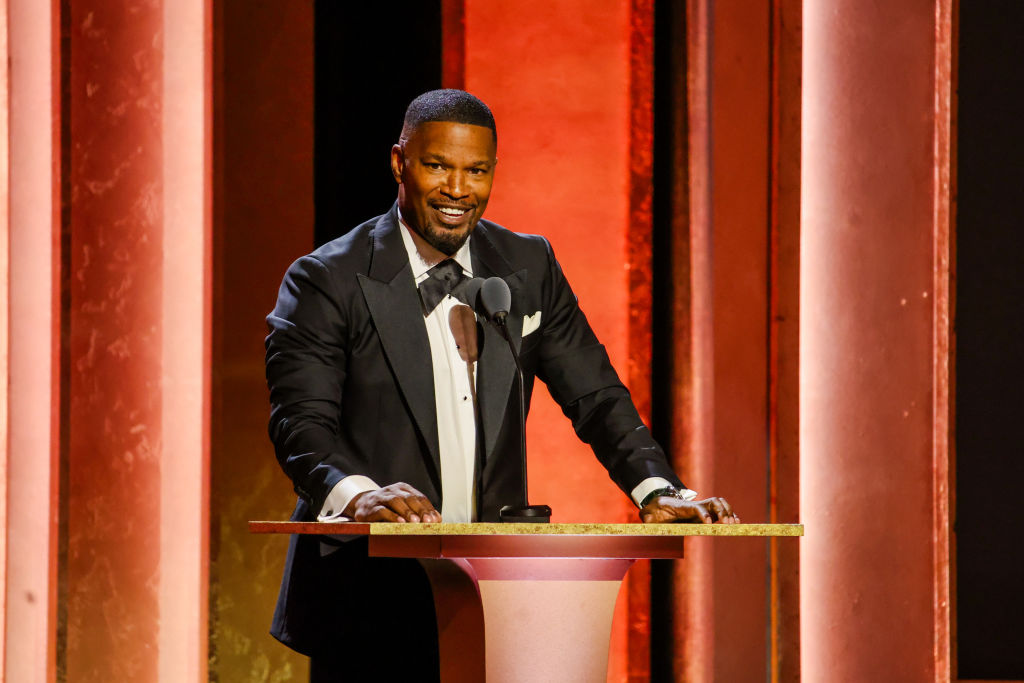 Jamie Foxx Reveals Near-Death Experience in Netflix Special
