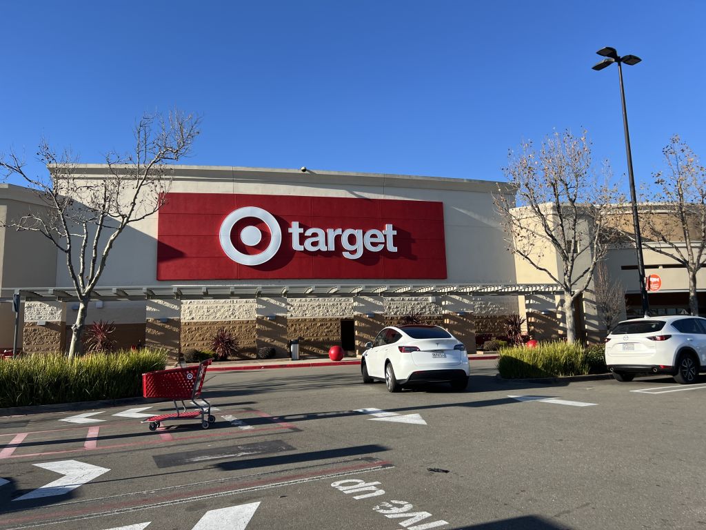 Target Faces Foot Traffic Decline for the Eighth Week After Cutting Off DEI Programs