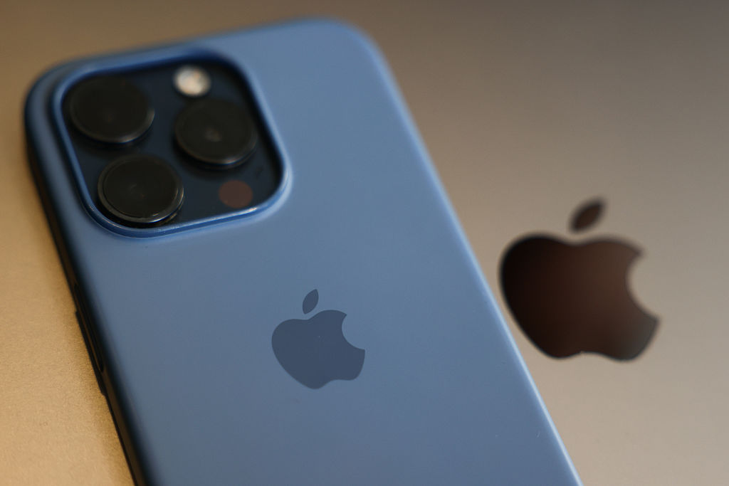 Apple Removes Apps Tracking ICE Agents After Trump Administration Request