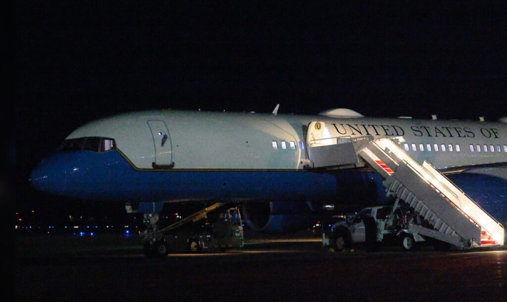 Air Force One with Trump Had To Turn Around After ‘Minor Electrical Issue’ Identified On Plane