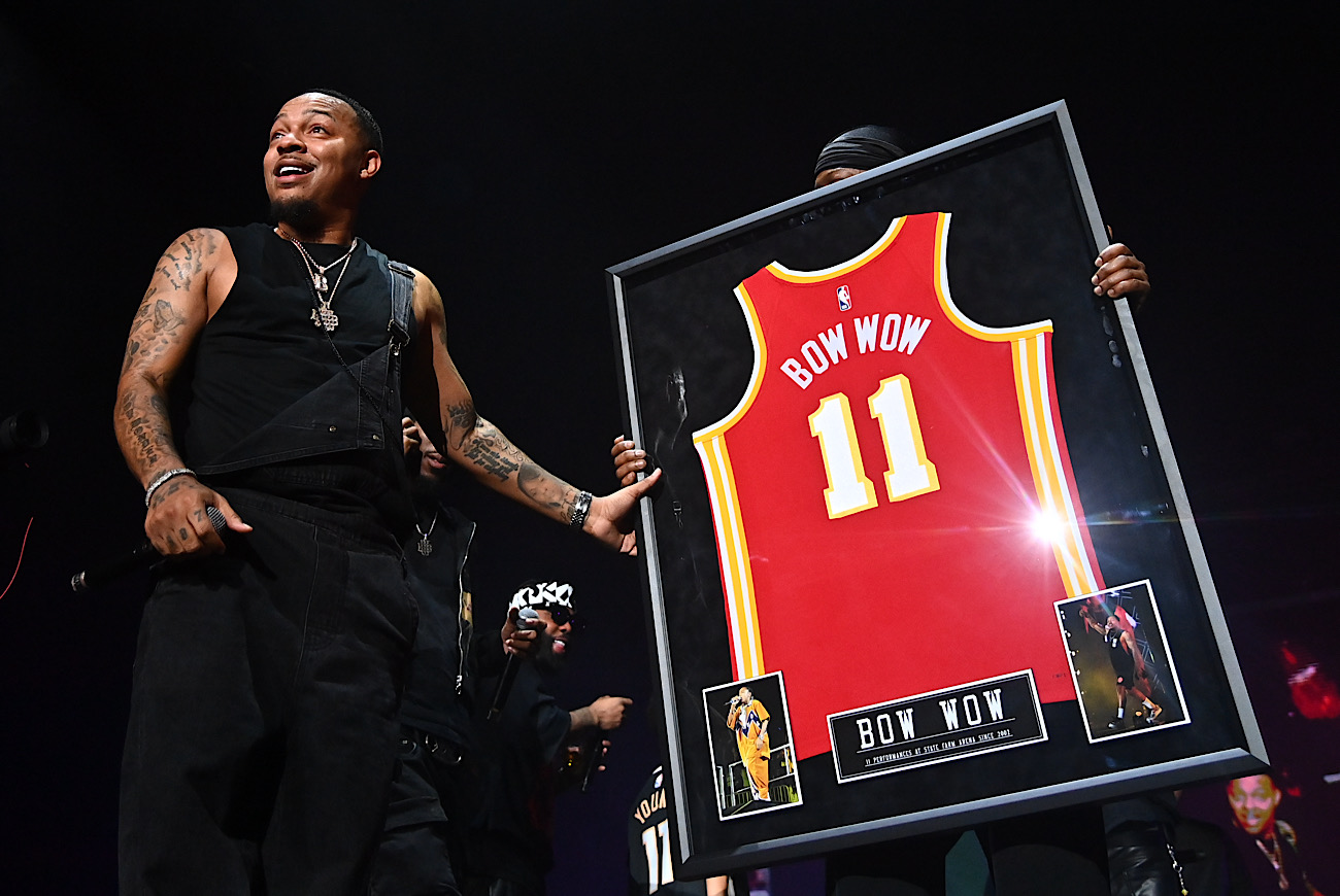 Bow Wow Honored With Atlanta State Farm Arena Jersey For 11th Show; Brings Out Jermaine Dupri, Jagged Edge Twins, Trey Songz, Dem Franchize Boyz, Belly Gang Kushington, YKNIECE During ‘Boys 4 Life Tour’ Stop