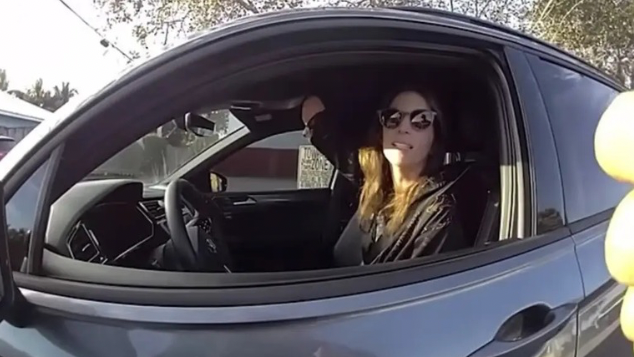 Florida Woman With One Arm Stopped by Police Who Accused Her of Using Her Phone While Driving