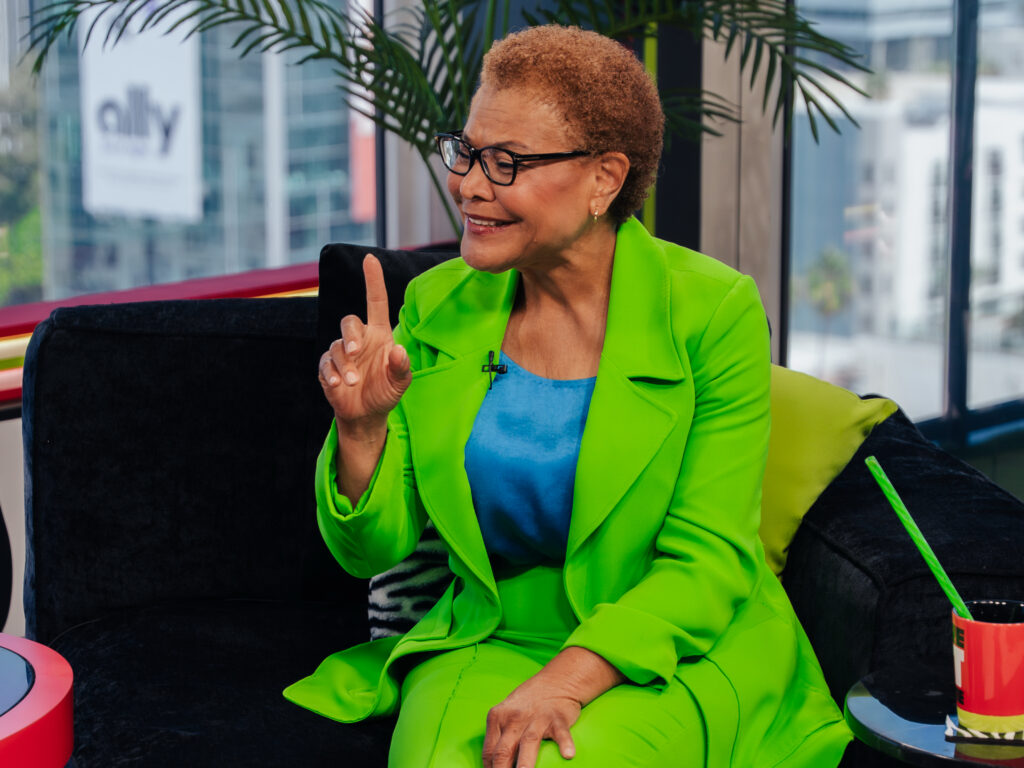Karen Bass On 'The Jason Lee Show'
