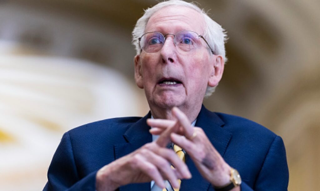 Mitch McConnell Returns to Senate After Three-Month Absence