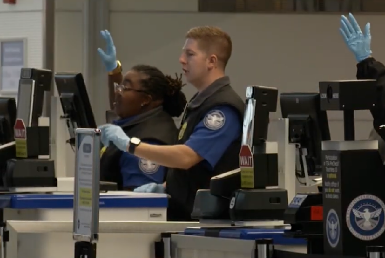 Donald Trump Administration Bans Chairs For TSA Officers And Require ‘Fitness Requirements’ To Keep Agents ‘Alert’ & ‘Hospitable;’ TSA Union Slams ‘Disregard Of Employee Rights & Safety’