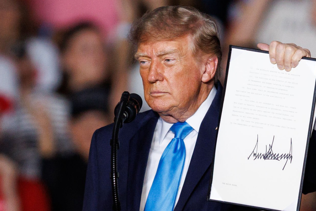 Donald Trump Says He Could’ve Done “Very Bad Things” To Hillary Clinton, Barack Obama And Joe Biden: “I Can Do Whatever I Want, If I Want” 