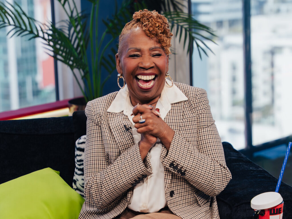 Iyanla Vanzant On 'The Jason Lee Show'