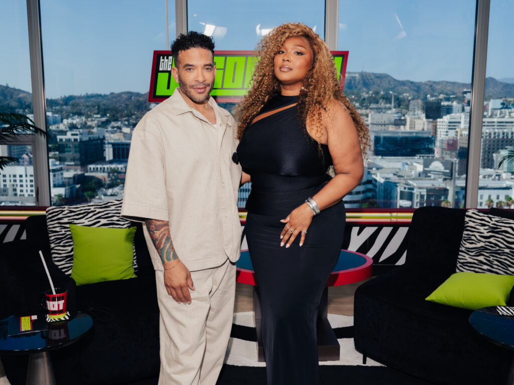 Lizzo And Jason Lee On 'The Jason Lee Show'