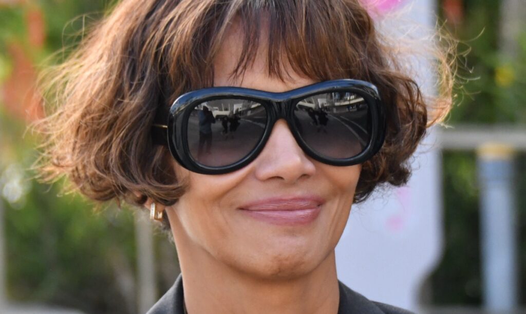 ICYMI: Halle Berry Kept The Tightest Smile While Leaving Court Following Custody Ruling