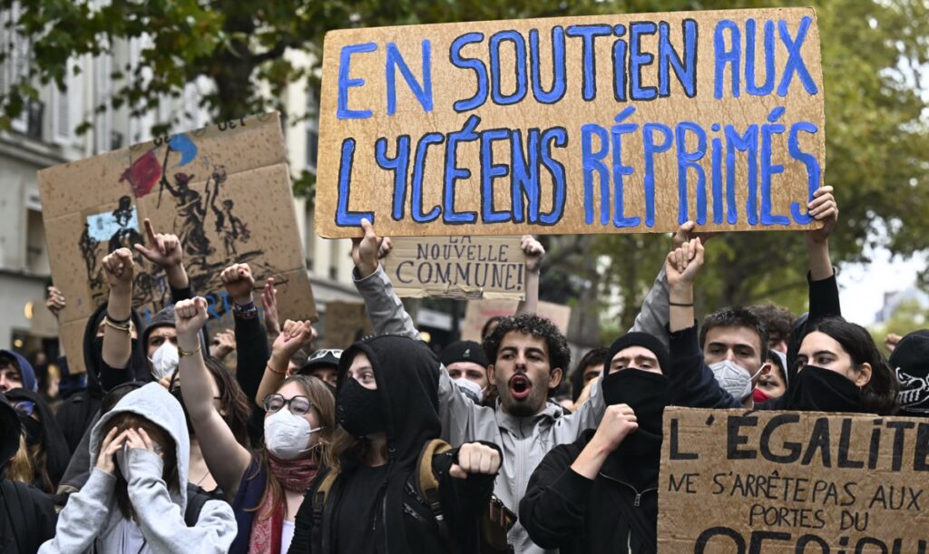 French Mayor Steps In to Shield Students as Police Clash With Them Over School Funding